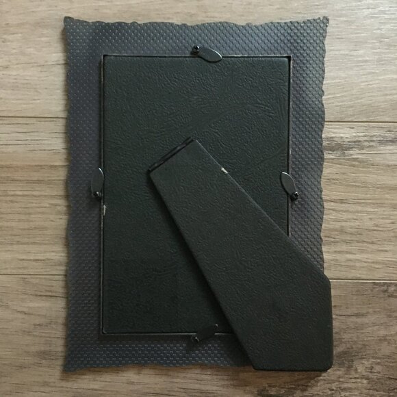 Y2K Metal, Gem and Enamel Photo Desk Frame With Junko Mizuno Promo Card - Picture 5 of 9